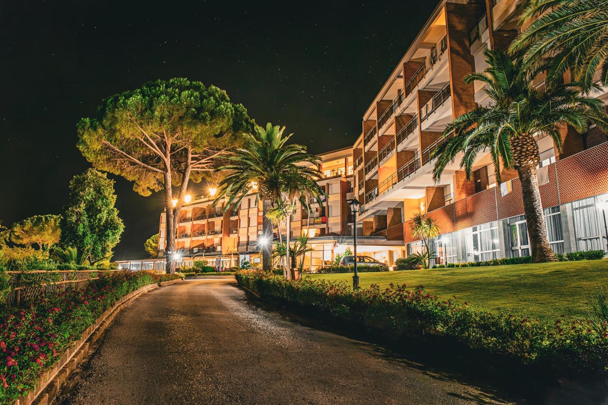 Hotiday Room Collection - Porto Azzurro Capoliveri  Εξωτερικό φωτογραφία