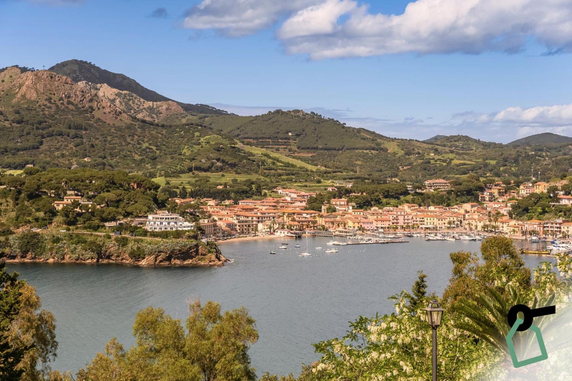Hotiday Room Collection - Porto Azzurro Capoliveri  Εξωτερικό φωτογραφία